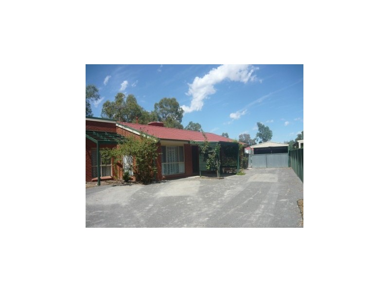 76 Gibson Street, Jindera NSW 2642