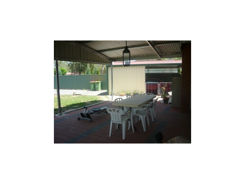 76 Gibson Street, Jindera NSW 2642