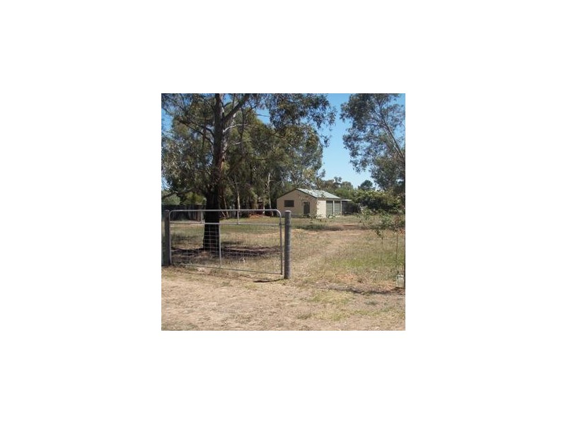 165-167 Bank Street, Howlong NSW 2643