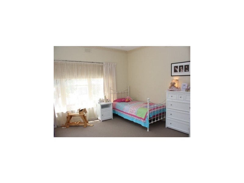 9 Braintree Avenue, Corowa NSW 2646