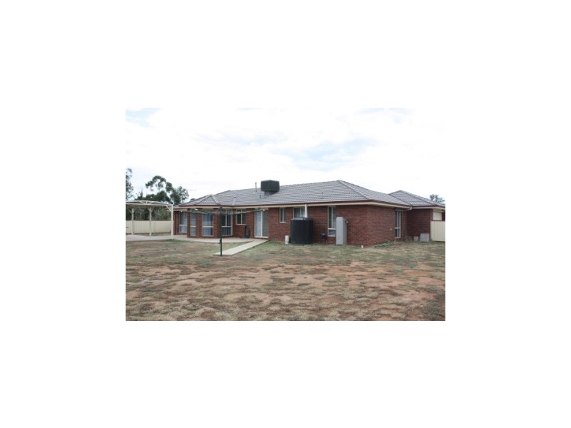 92  Church Street, Corowa NSW 2646