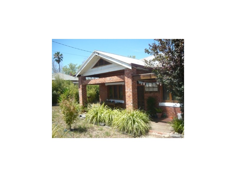 333 Ampleforth Street, East Albury NSW 2640