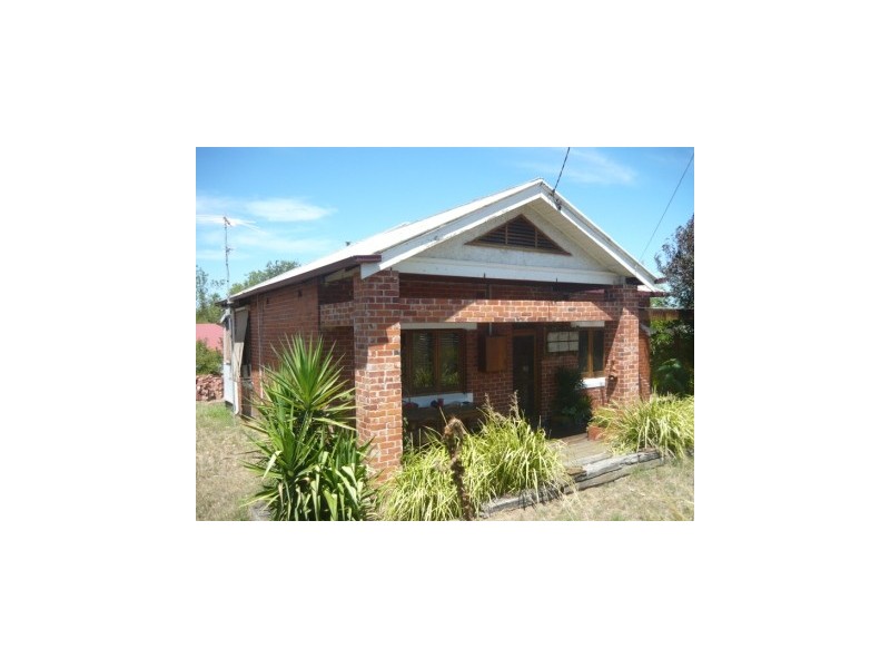 333 Ampleforth Street, East Albury NSW 2640