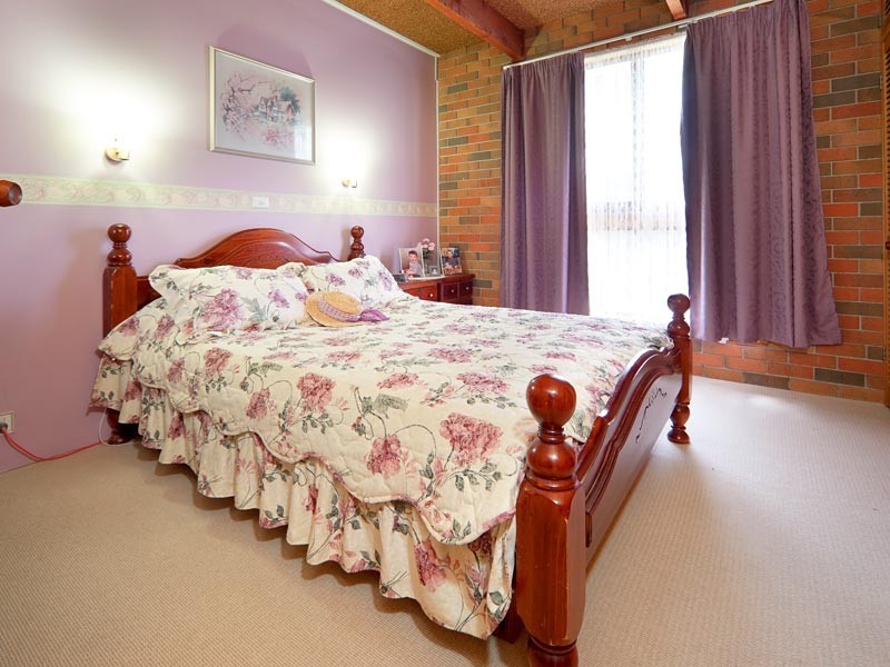 2/500 Prune Street, Lavington NSW 2641