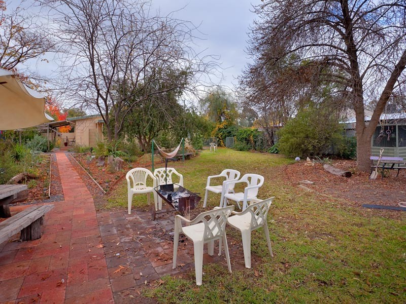 156 Victoria Street, Howlong NSW 2643