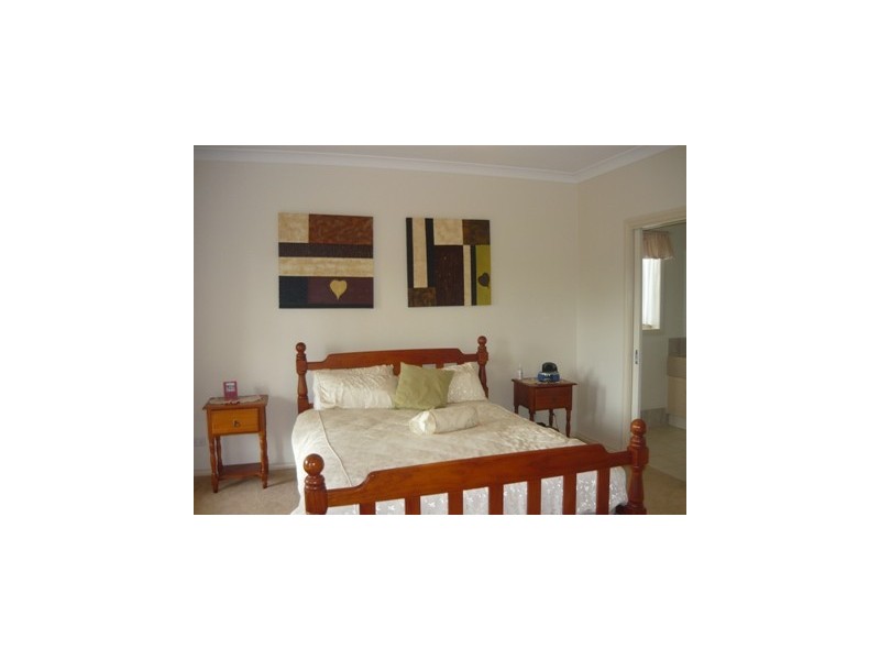 161 Golf Club Drive, Howlong NSW 2643