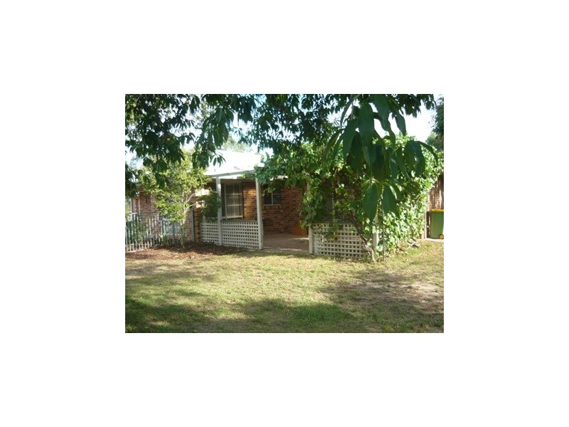 5 Larmer Street, Howlong NSW 2643