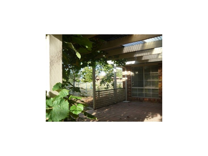 5 Larmer Street, Howlong NSW 2643