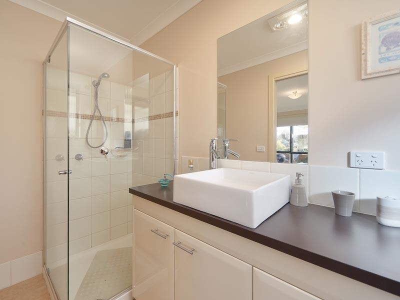 169 Golf Club Drive, Howlong NSW 2643