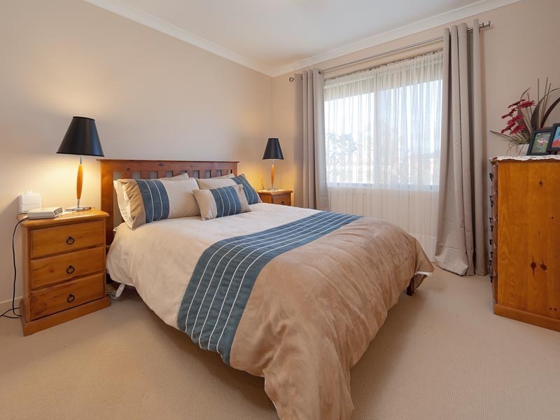 169 Golf Club Drive, Howlong NSW 2643