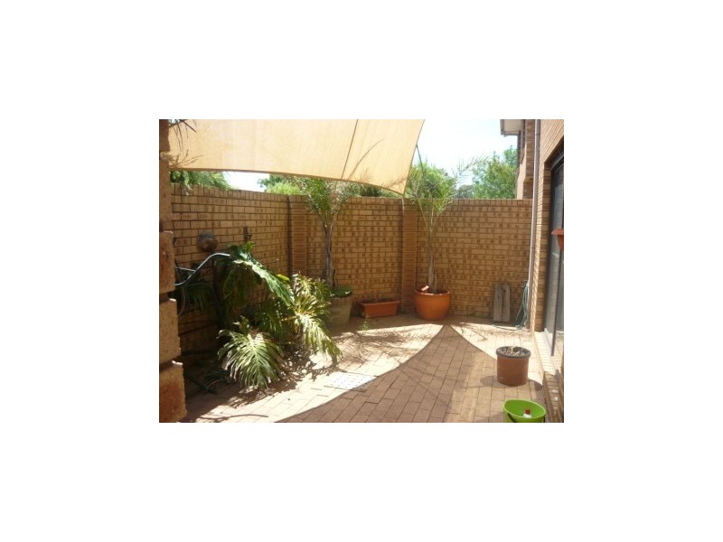 9/413 Bevan Street, Lavington NSW 2641