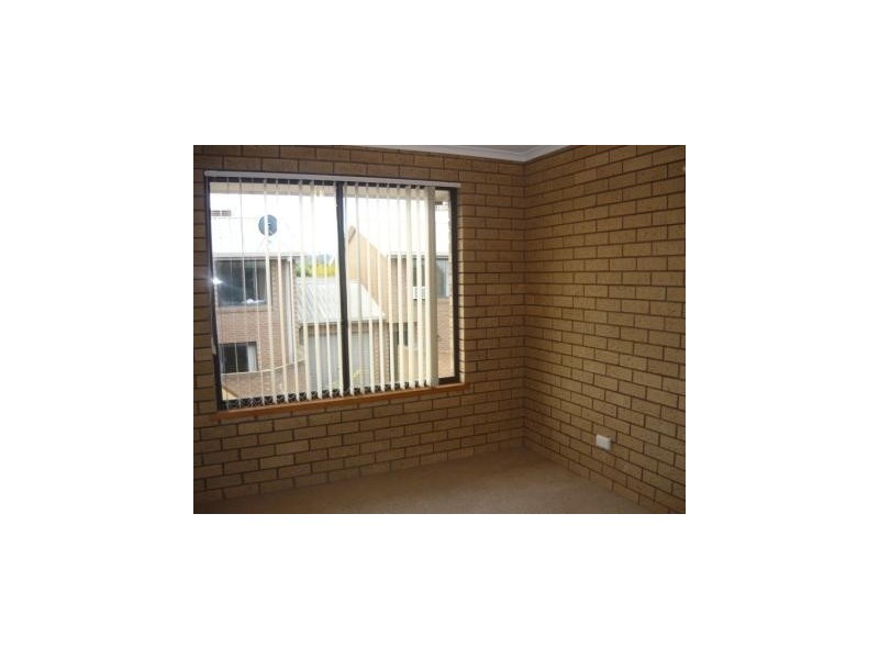 9/413 Bevan Street, Lavington NSW 2641