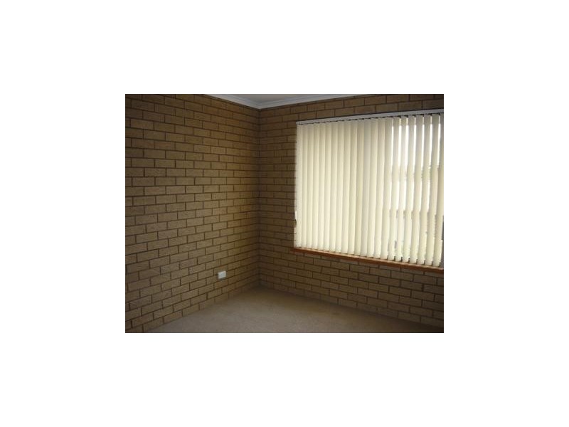 9/413 Bevan Street, Lavington NSW 2641