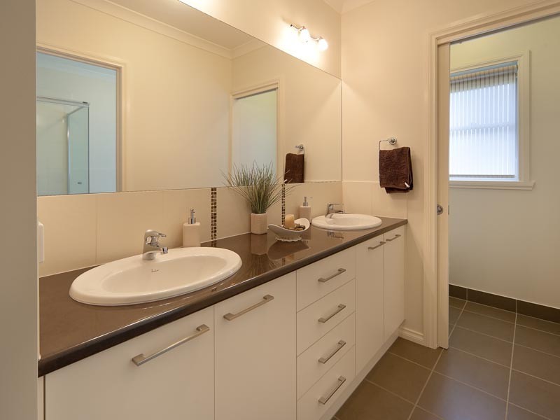 22 Vaughan Road, Thurgoona NSW 2640