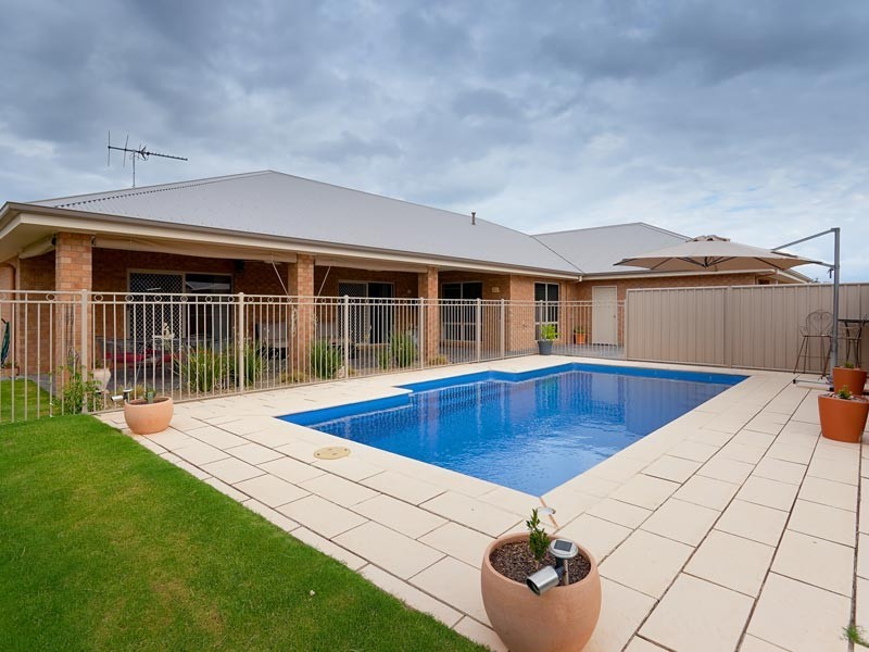 22 Vaughan Road, Thurgoona NSW 2640