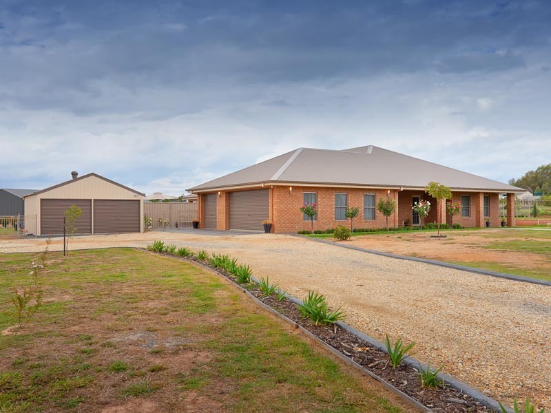 22 Vaughan Road, Thurgoona NSW 2640
