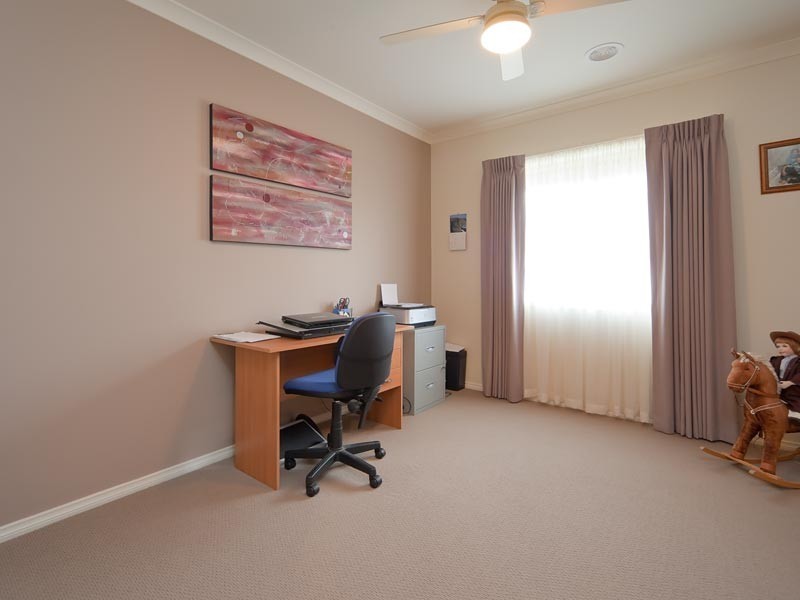 22 Vaughan Road, Thurgoona NSW 2640