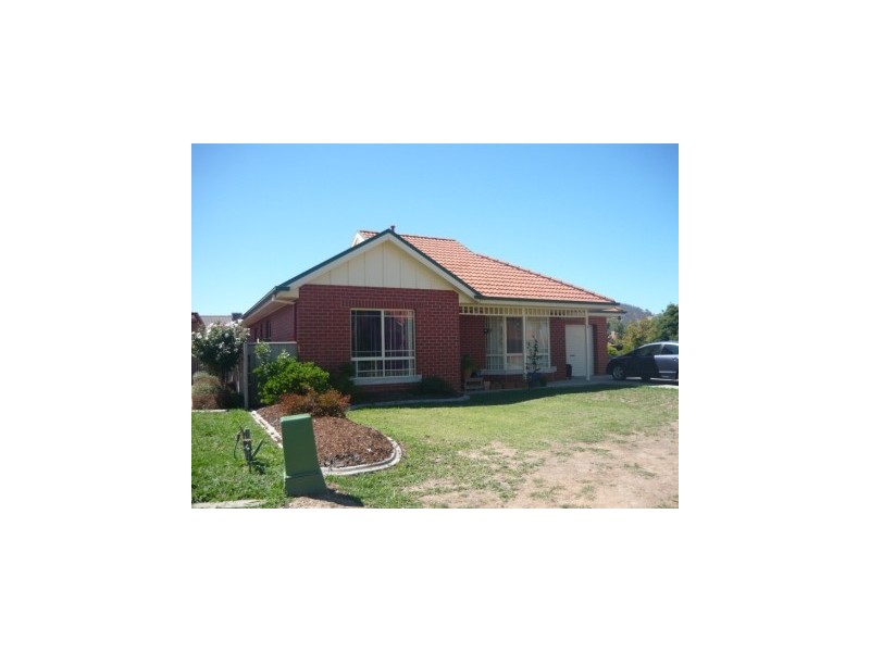 2/543 Ashford Street, Lavington NSW 2641