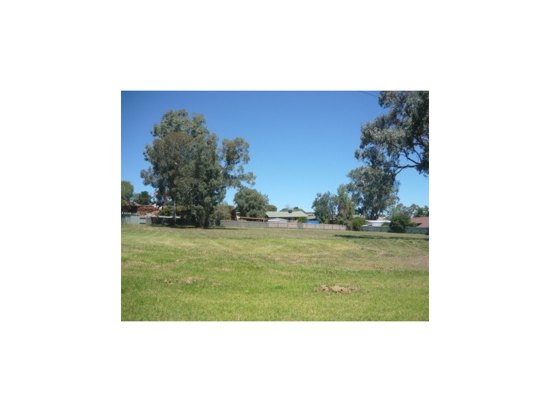 468 – 472  Wagga Road, Lavington NSW 2641