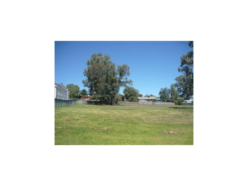 468 – 472  Wagga Road, Lavington NSW 2641