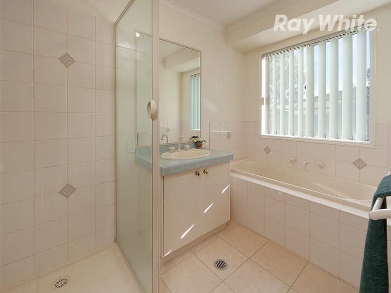 45 East Street, Howlong NSW 2643