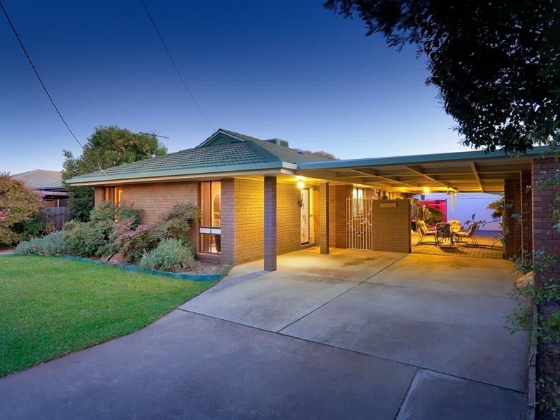 427 Kaitlers Road, Lavington NSW 2641