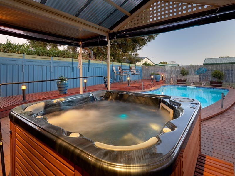 427 Kaitlers Road, Lavington NSW 2641