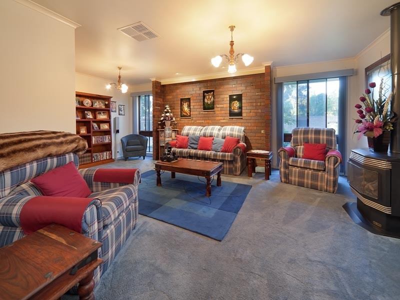 427 Kaitlers Road, Lavington NSW 2641