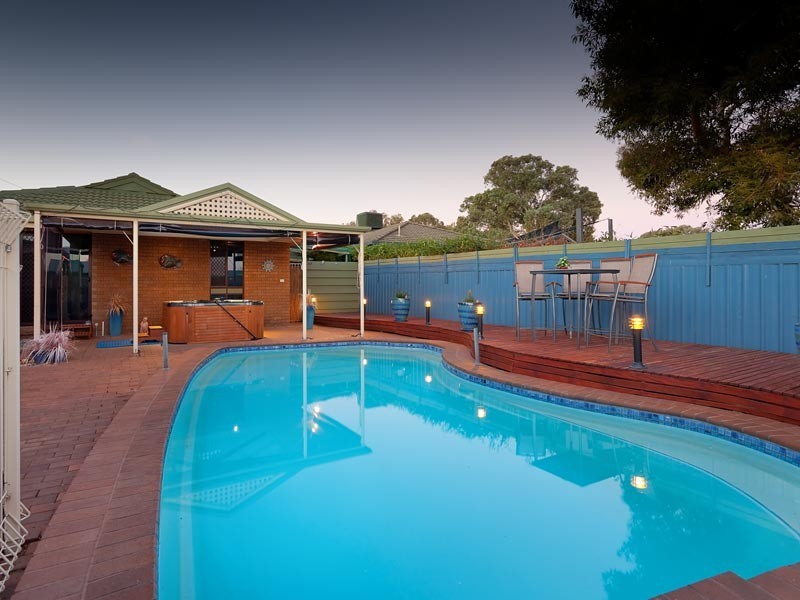 427 Kaitlers Road, Lavington NSW 2641