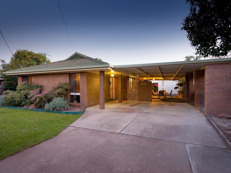 427 Kaitlers Road, Lavington NSW 2641