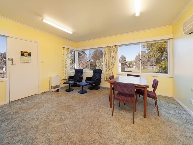 148 Clarke Street, Howlong NSW 2643