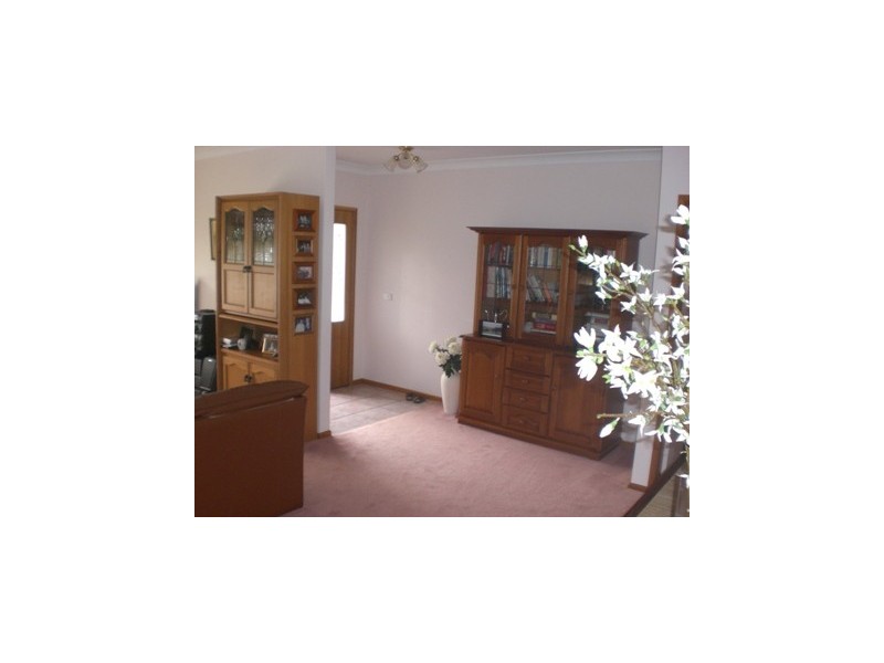 111 Sturt Street, Howlong NSW 2643