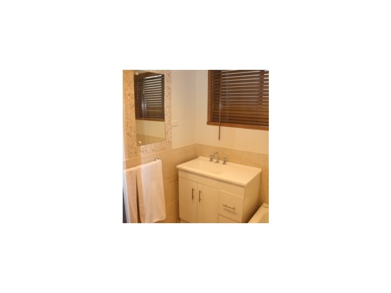 5 Valley View Drive, Albury NSW 2640