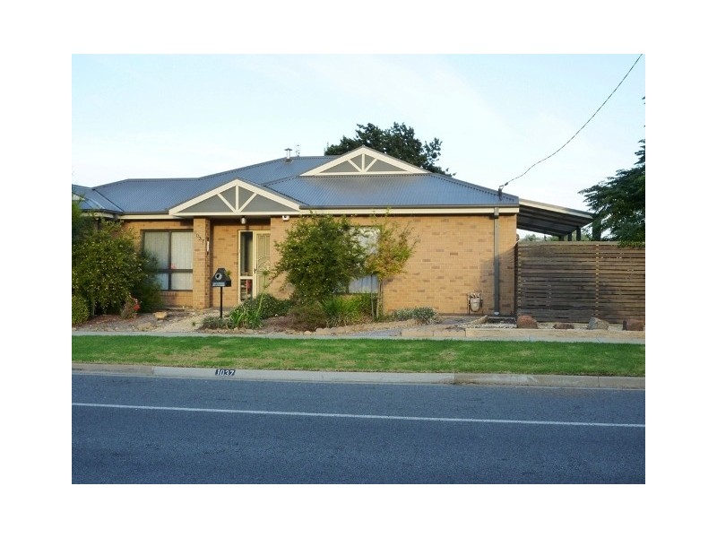 1037 Calimo Street, North Albury NSW 2640