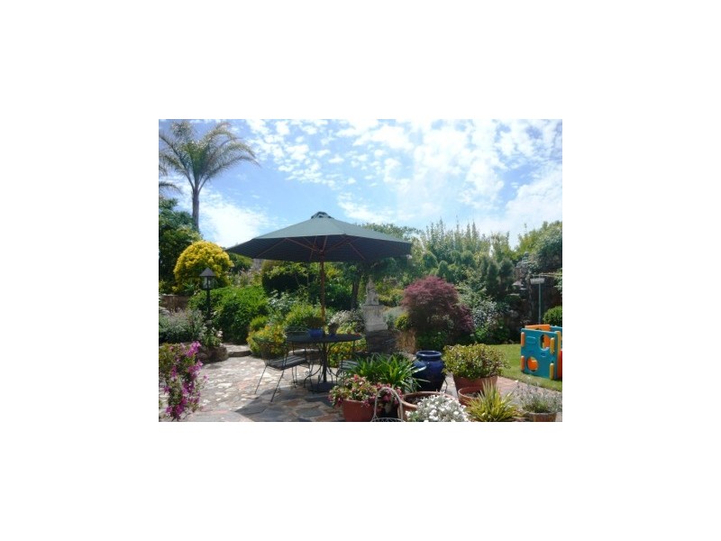 456 Hall Avenue, Lavington NSW 2641