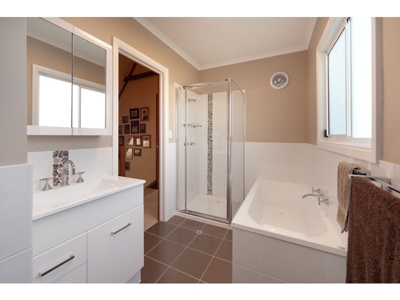 87 Fallon Street, Jindera NSW 2642