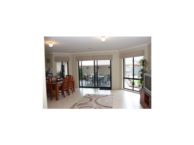 8 Sophia Close, Corowa NSW 2646