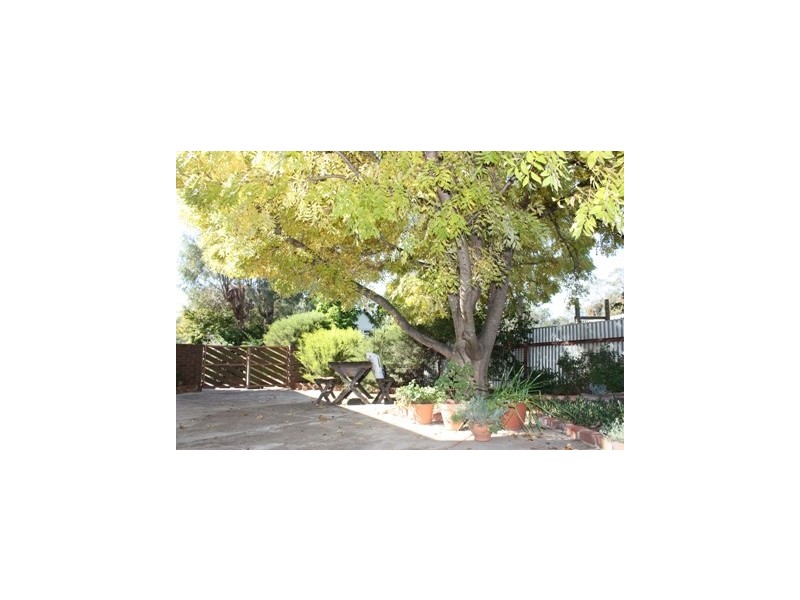 18 Talbot Crescent, Corowa NSW 2646