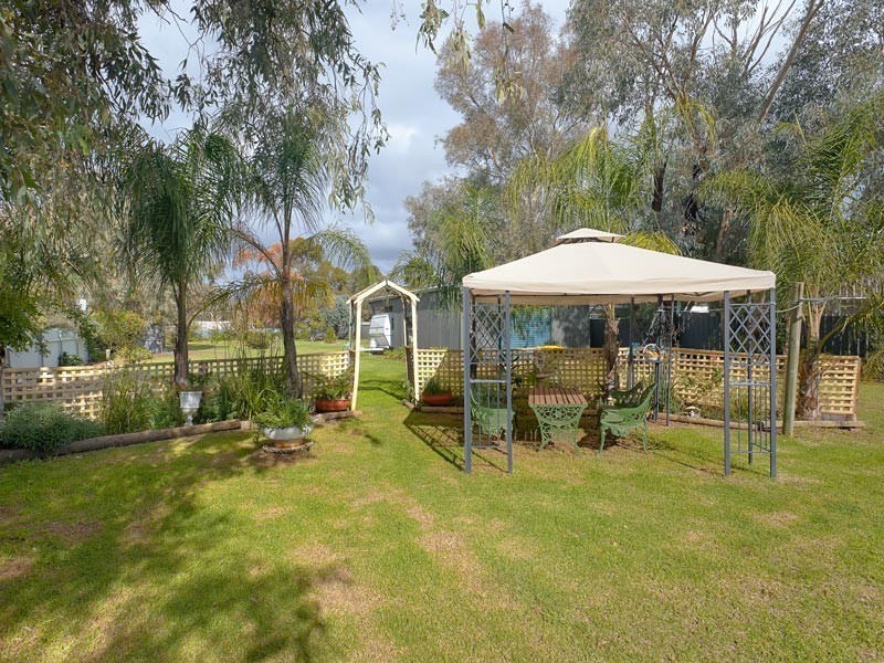 166 Clarke Street, Howlong NSW 2643