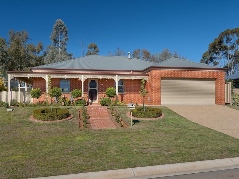 29 Dunne Crescent, Thurgoona NSW 2640