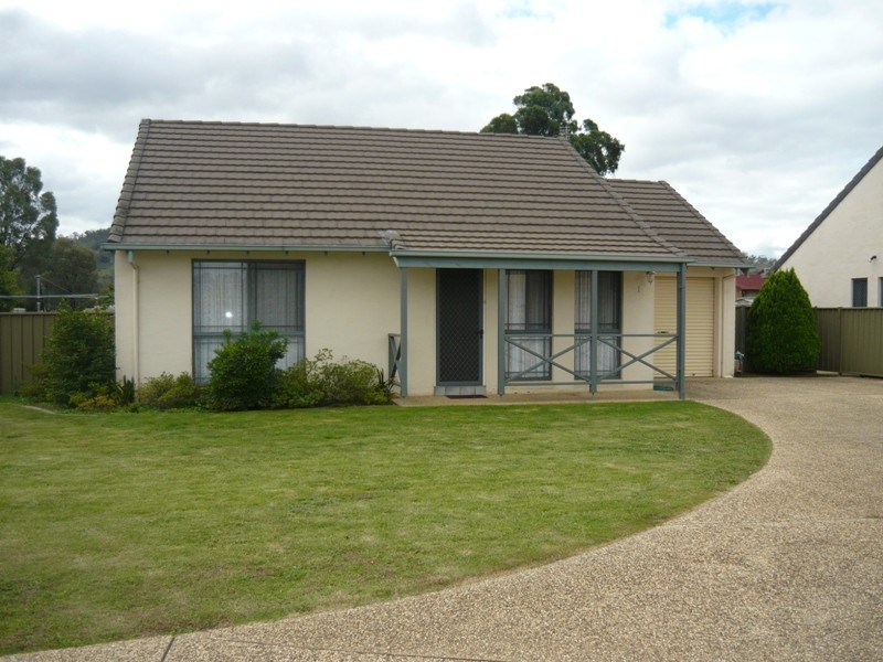 1/11 Graetz Court, Lavington NSW 2641