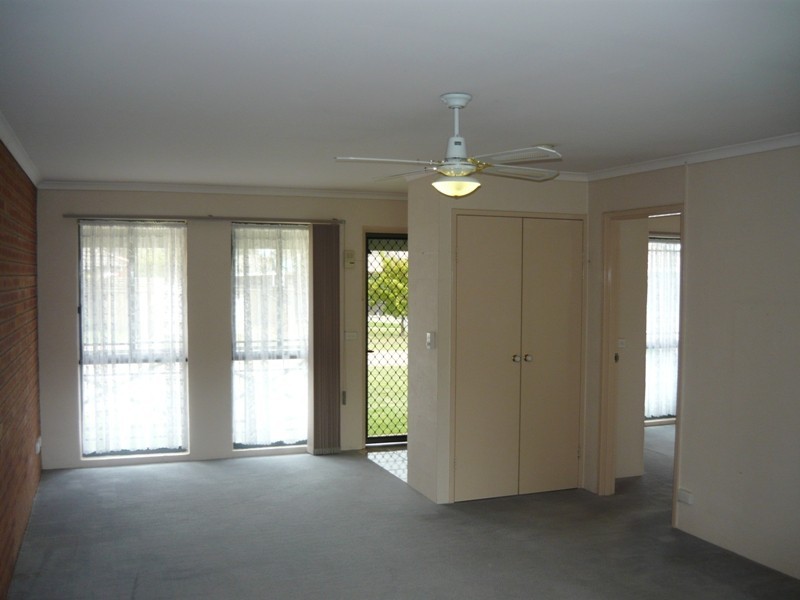 1/11 Graetz Court, Lavington NSW 2641