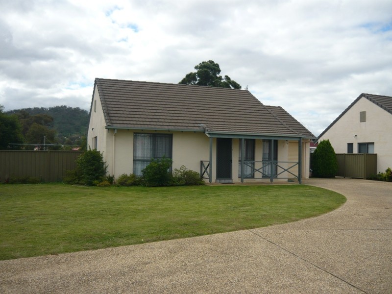 1/11 Graetz Court, Lavington NSW 2641