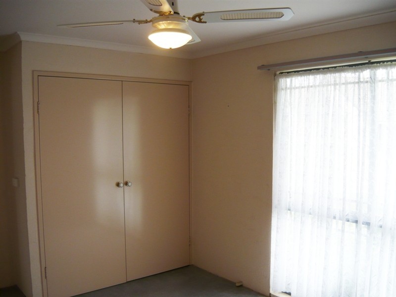 1/11 Graetz Court, Lavington NSW 2641