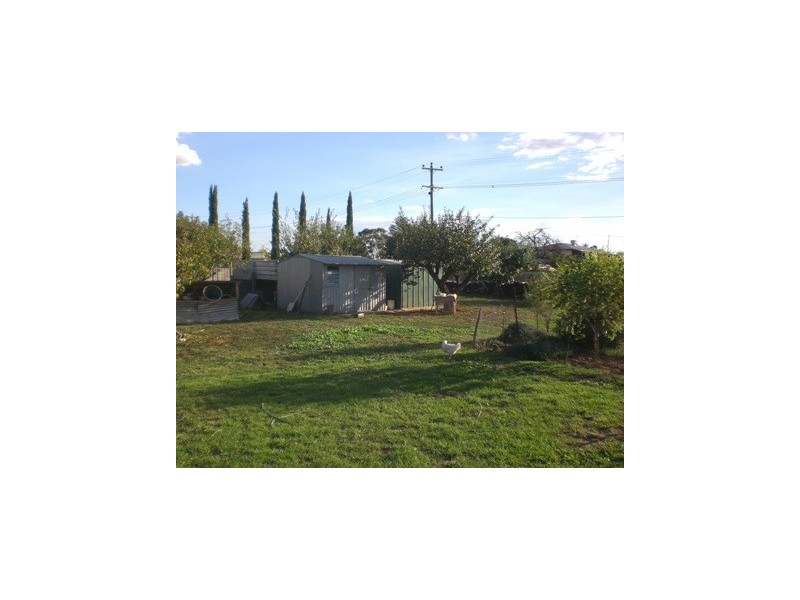 102-104 Jude Street, Howlong NSW 2643