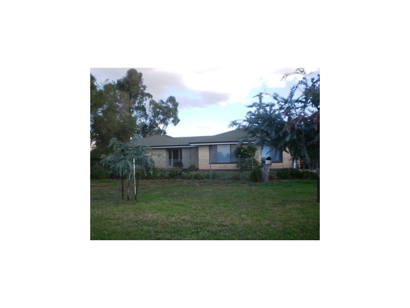 102-104 Jude Street, Howlong NSW 2643