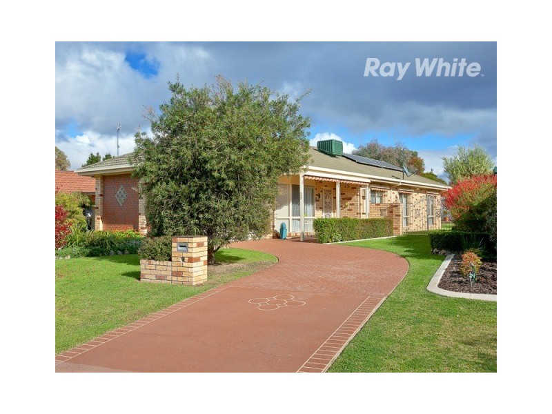 23 Bangalla Place, Lavington NSW 2641
