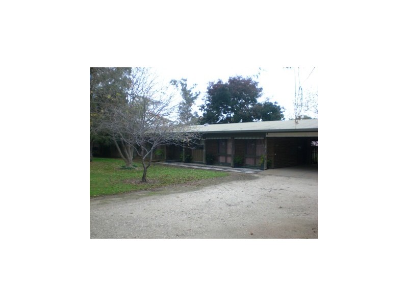 102 Victoria Street, Howlong NSW 2643
