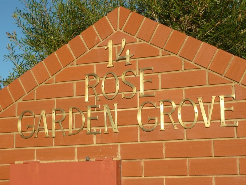 4/14 Graetz Court, Lavington NSW 2641