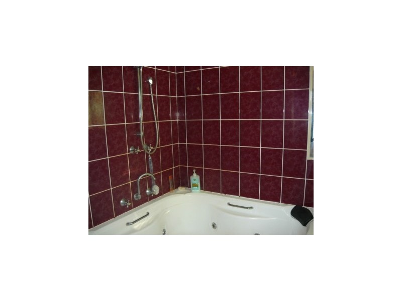 533 Schaefer Street, Lavington NSW 2641